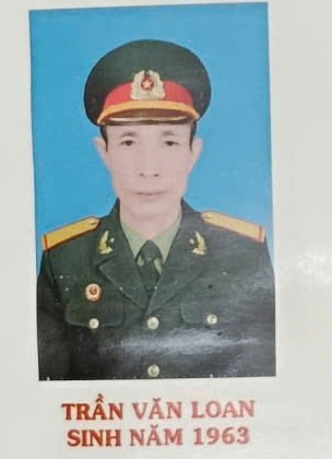 Khát vọng dưới bầu trời màu xanh da trời