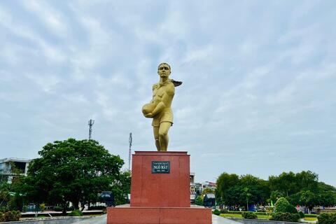 ANH HÙNG NGÔ MÂY – NGƯỜI CHIẾN SĨ ÔM BỘC PHÁ LAO VÀO LÔ CỐT ĐỊCH