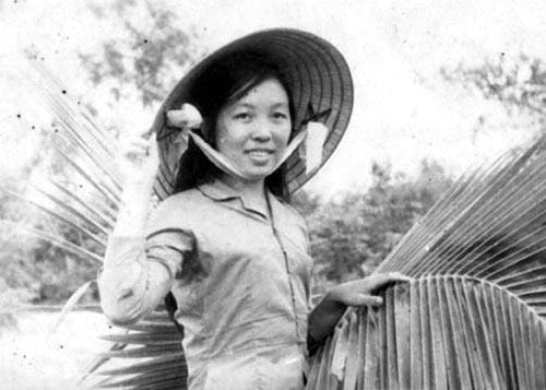 THỜI HOA LỬA – BÁC SĨ ĐẶNG THÙY TRÂM
