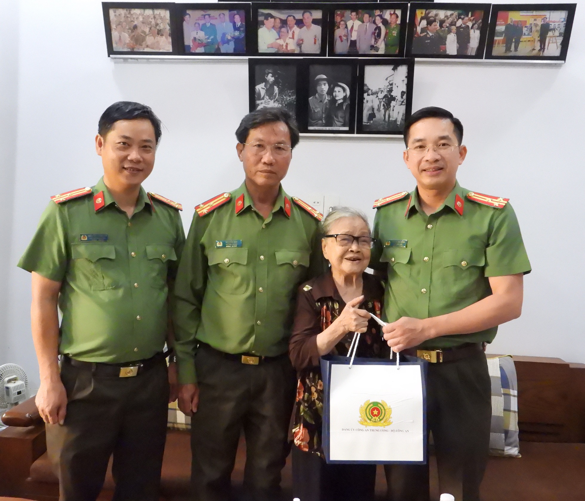 Anh hùng Lực lượng vũ trang Nhân dân Ngô Thị Huệ - Huyền thoại giữa đời thường!