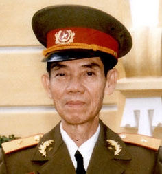 ĐỒNG CHÍ PHẠM XUÂN ẨN