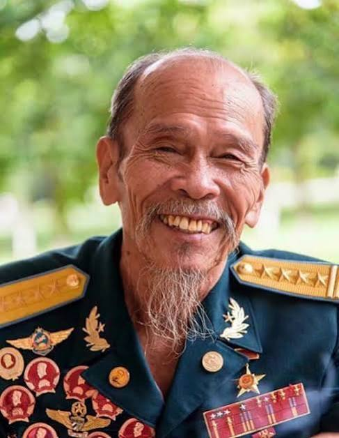 Anh hùng Nguyễn Văn Bảy - Đại tá phi công huyền thoại 7 lần bắn rơi máy bay Mỹ
