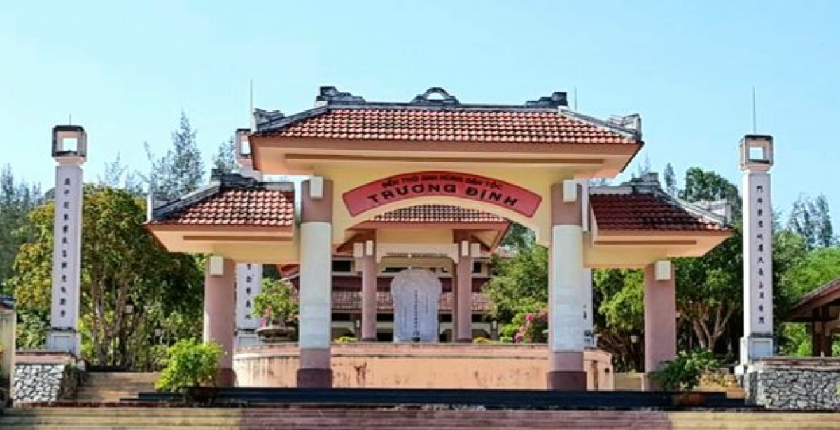 THÂN TỬ-NGHĨA SINH
