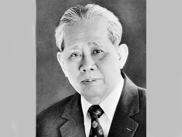 LÊ DUẨN – NGƯỜI LÃNH ĐẠO KIÊN ĐỊNH GIỮ VỮNG NIỀM TIN