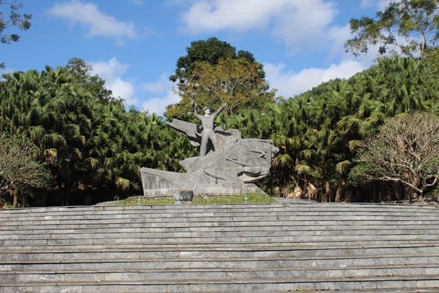 Anh hùng Lực lượng vũ trang nhân dân Cù Chính Lan (1930 – 1951)