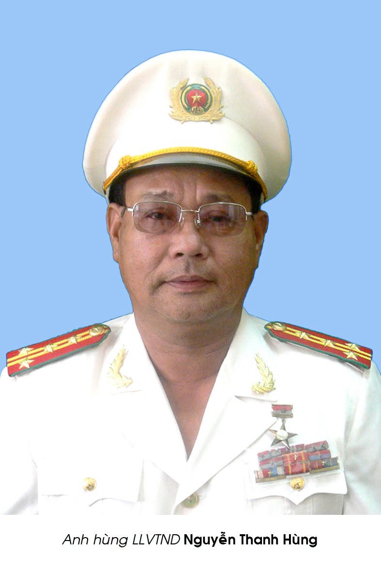 ANH HÙNG LỰC LƯỢNG VŨ TRANG NHÂN DÂN NGUYỄN THANH HÙNG VỚI NHỮNG CHIẾN CÔNG VANG DỘI