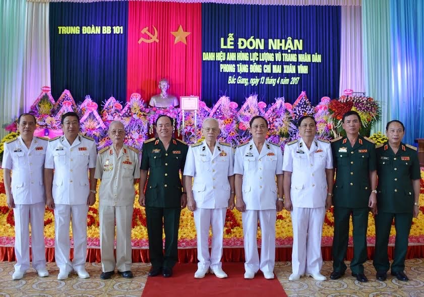 Tư liệu lịch sử: Phó Đô đốc Mai Xuân Vĩnh