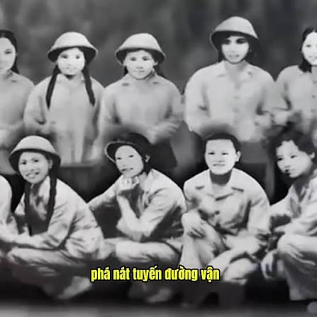 MƯỜI BÔNG HOA BẤT TỬ - KHÚC TRÁNG CA NGÃ BA ĐỒNG LỘC