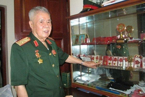 TRUNG TƯỚNG ĐẶNG KINH – VỊ TƯỚNG LỪNG DANH CỦA THÀNH PHỐ CẢNG