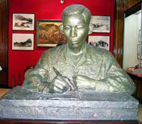 Tổng bí thư Trần Phú
