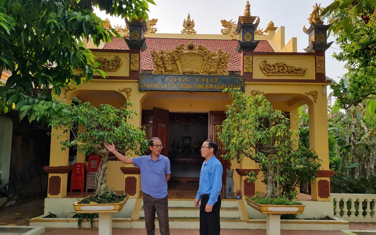 Người anh hùng khoác áo lửa