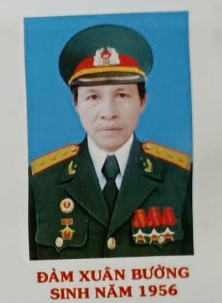 Góp lửa vào mùa xuân đại thắng