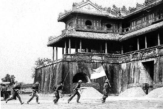 MÙA XUÂN 1975 – NHỮNG NGÀY THẦN TỐC TẬP 3: 32 GIỜ