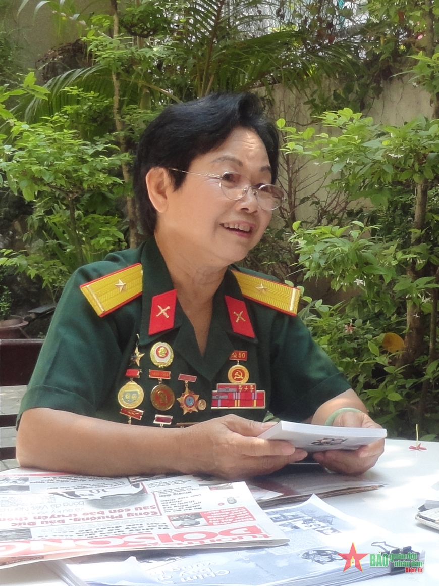 “Chim sắt” vẫn sáng nụ cười…