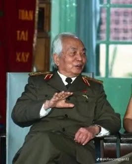 CÂU CHUYỆN THỜI HOA LỬA