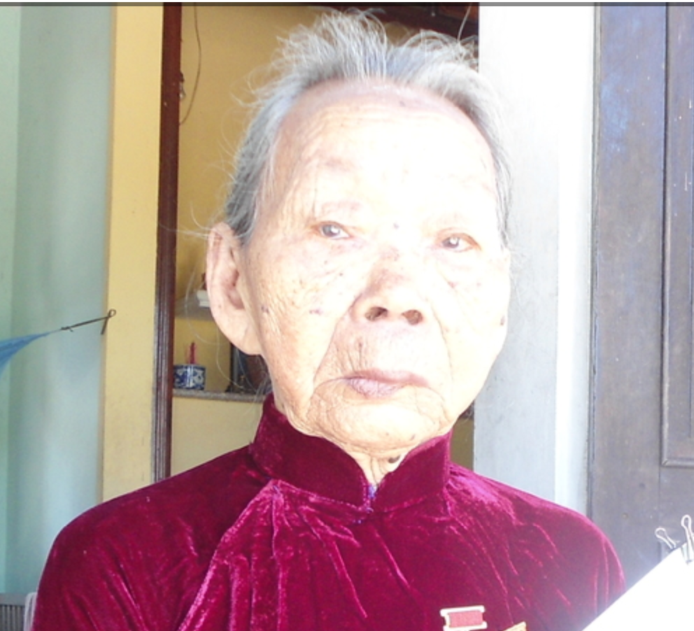 MẸ VIỆT NAM ANH HÙNG NGUYỄN THỊ RƯỢU – NGƯỜI MẸ TIỄN BA NGƯỜI CON VÀO CÕI VĨNH HẰNG