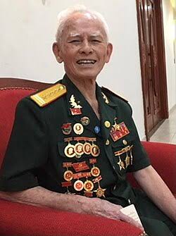 Cuộc đời của PHÙNG VĂN KHẦU