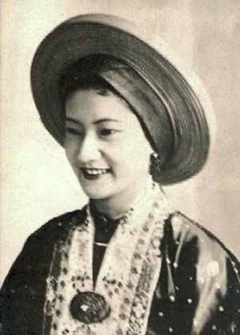 Chuyện về Nam Phương Hoàng Hậu