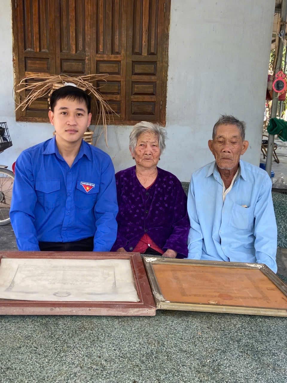 NGƯỜI THẦY KHÔNG BỤC GIẢNG VÀ BÀI HỌC VỀ LÒNG YÊU NƯỚC