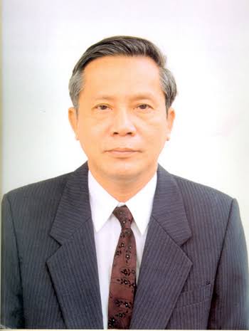 Nguyễn Khoa Điềm Và Những Suy Ngẫm Về Đất Nước