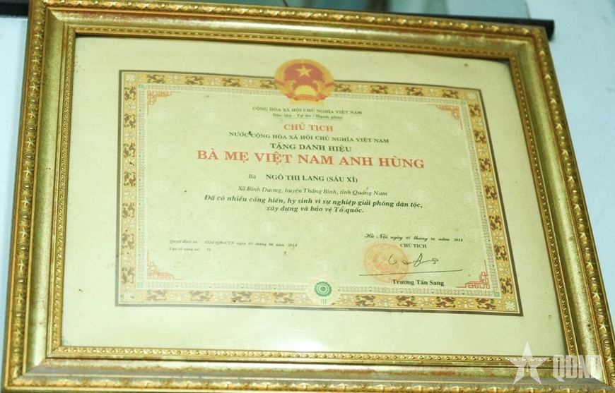Mẹ Lang và ngôi mộ gió