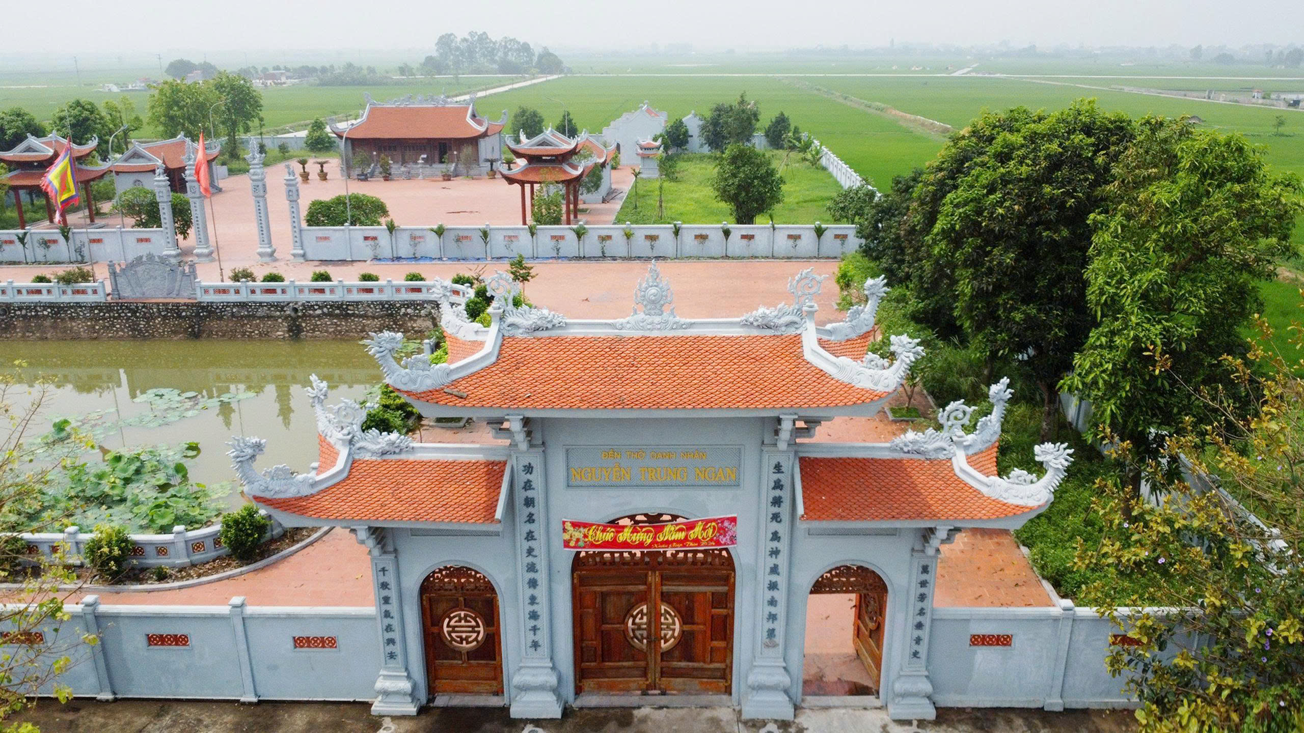 NGUYỄN TRUNG NGẠN – DANH THẦN TÀI HOA CỦA TRIỀU TRẦN