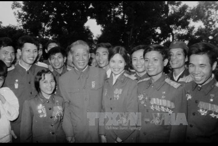 Cuộc đời và sự kiện cách mạng vẻ vang của TBT Lê Duẩn