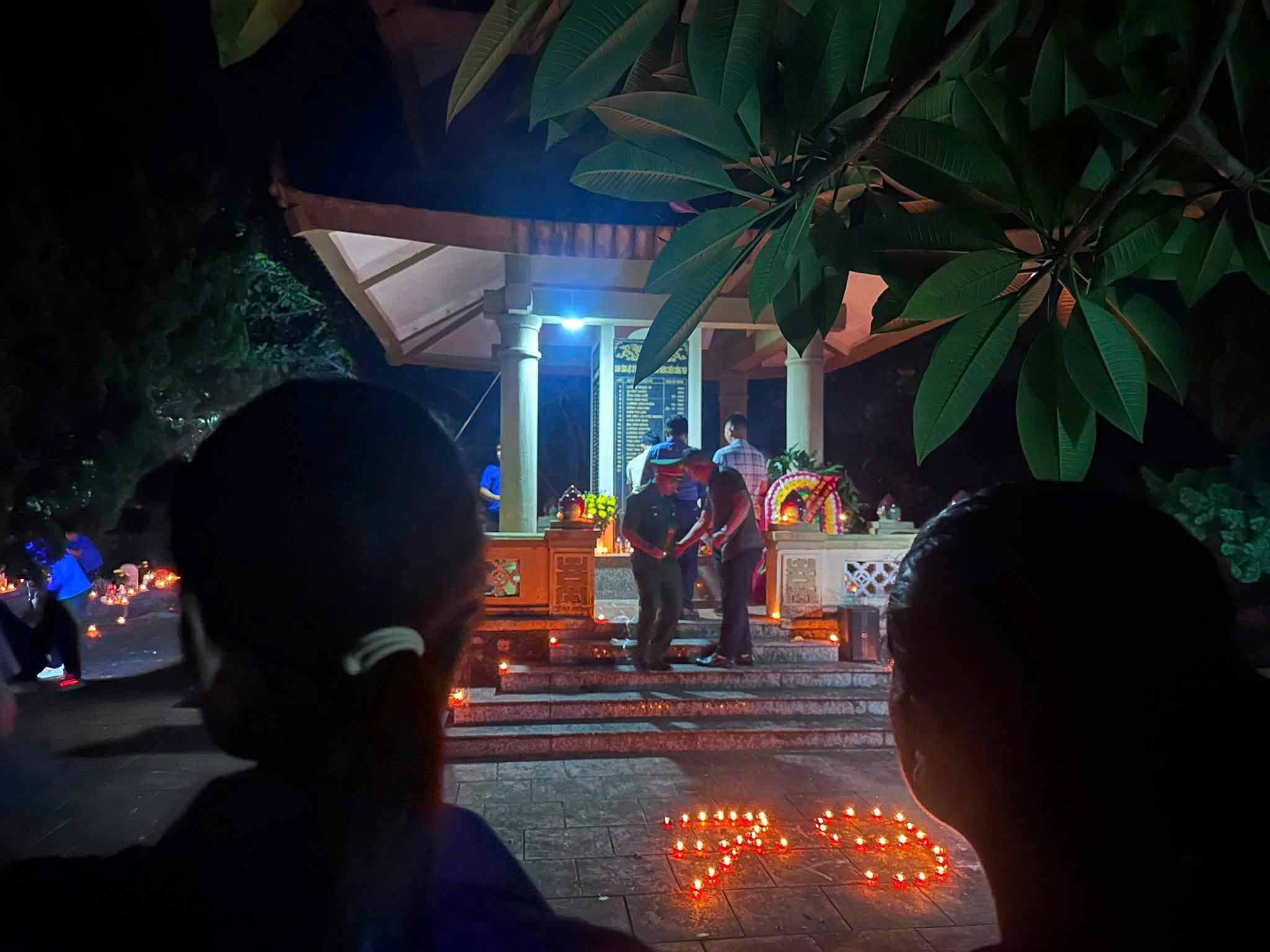 TRI ÂN KHÁT VỌNG HÒA BÌNH