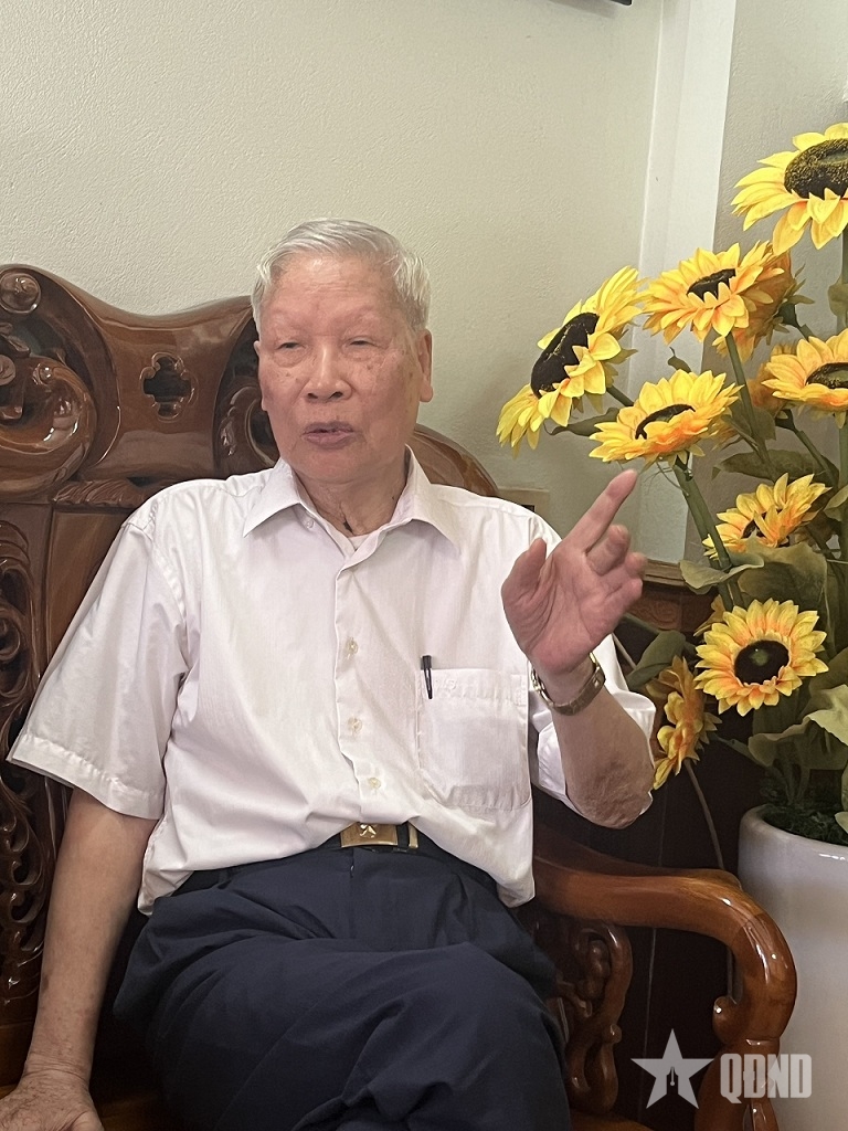 Làm tuyên truyền với tù, hàng binh Pháp