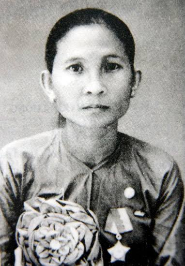 ANH HÙNG NGUYỄN THỊ ÚT- ÚT TỊCH