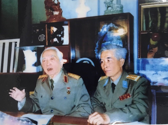 Người sỹ quan điều khiển tên lửa và chiến công trận đầu