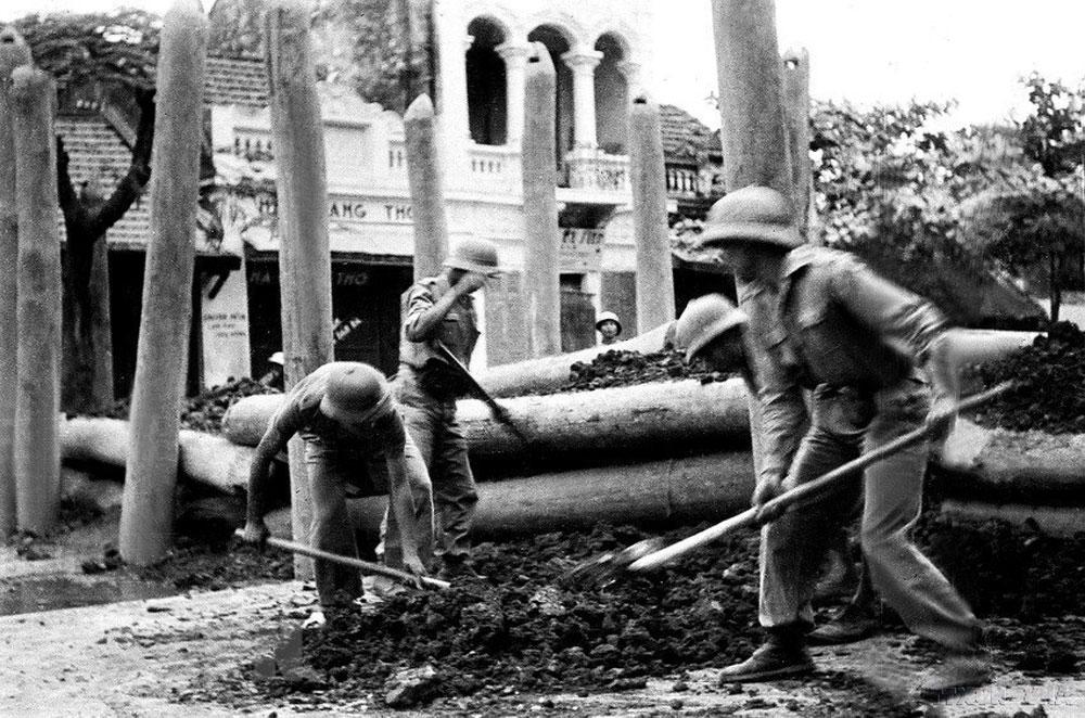 DƯƠNG VĂN NỘI – KHẨU SÚNG CAO HƠN NGƯỜI