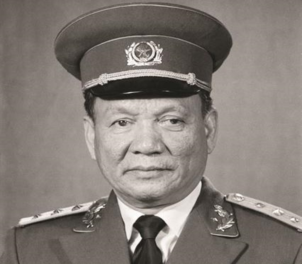 ĐẠI TƯỚNG LÊ ĐỨC ANH – VỊ TƯỚNG TRẬN MẠC, NGƯỜI CẢ ĐỜI TẬN TỤY VÌ TỔ QUỐC VÀ NHÂN DÂN