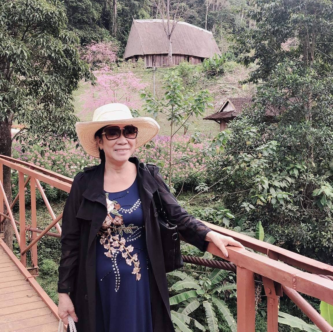 Thanh Xuân Trong Khói Lửa