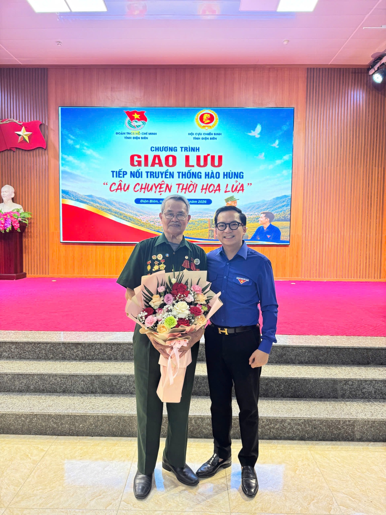TUỔI TRẺ ĐIỆN BIÊN TIẾP NỐI TRUYỀN THỐNG HÀO HÙNG QUA CHƯƠNG TRÌNH “CÂU CHUYỆN THỜI HOA LỬA”