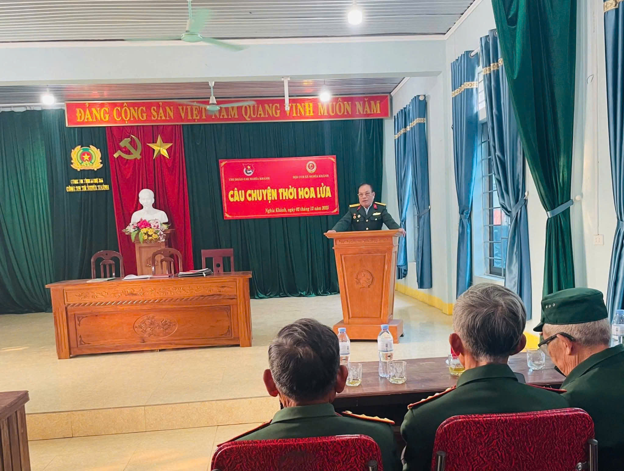 Chiếc Đồng Hồ