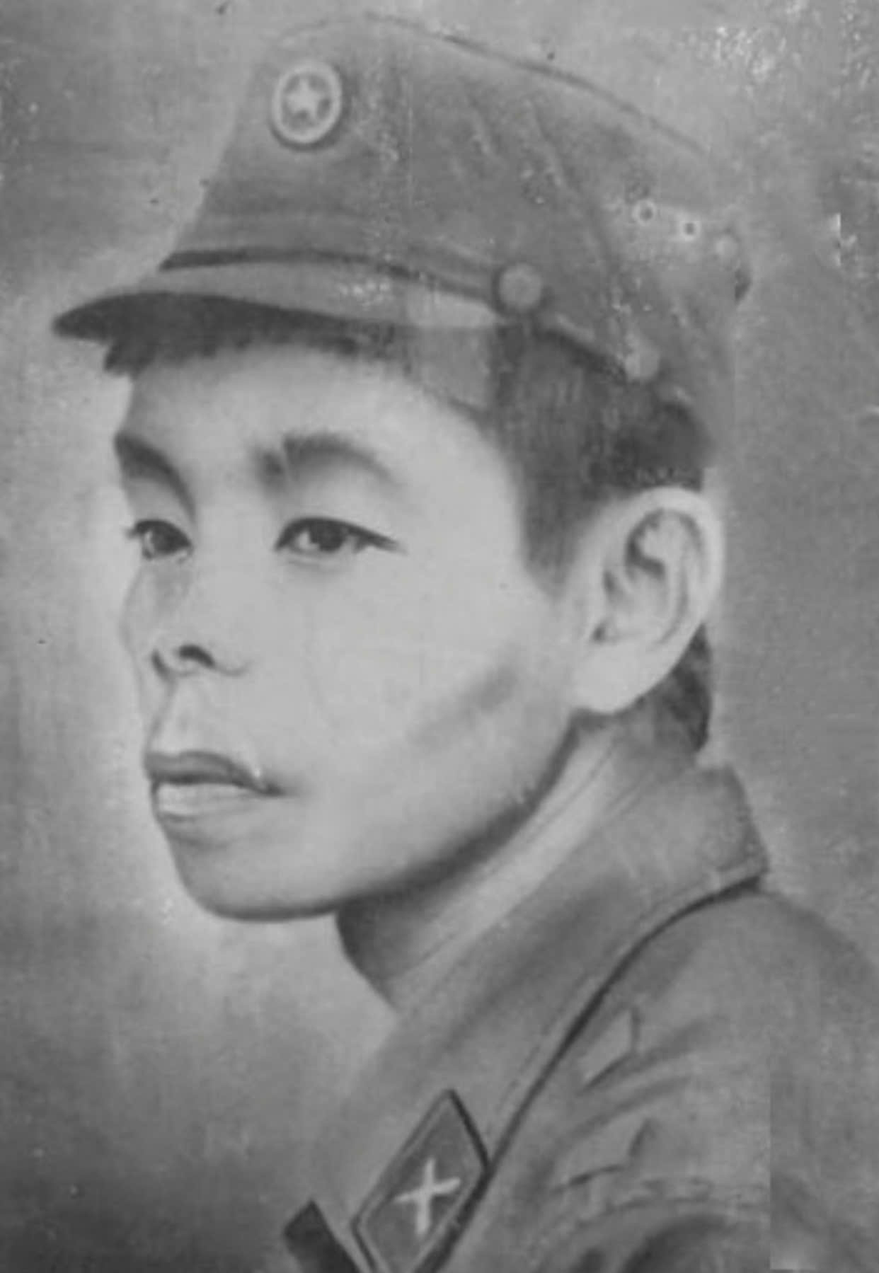 ANH NGÃ XUỐNG GIỮA NGÀY TRỞ VỀ