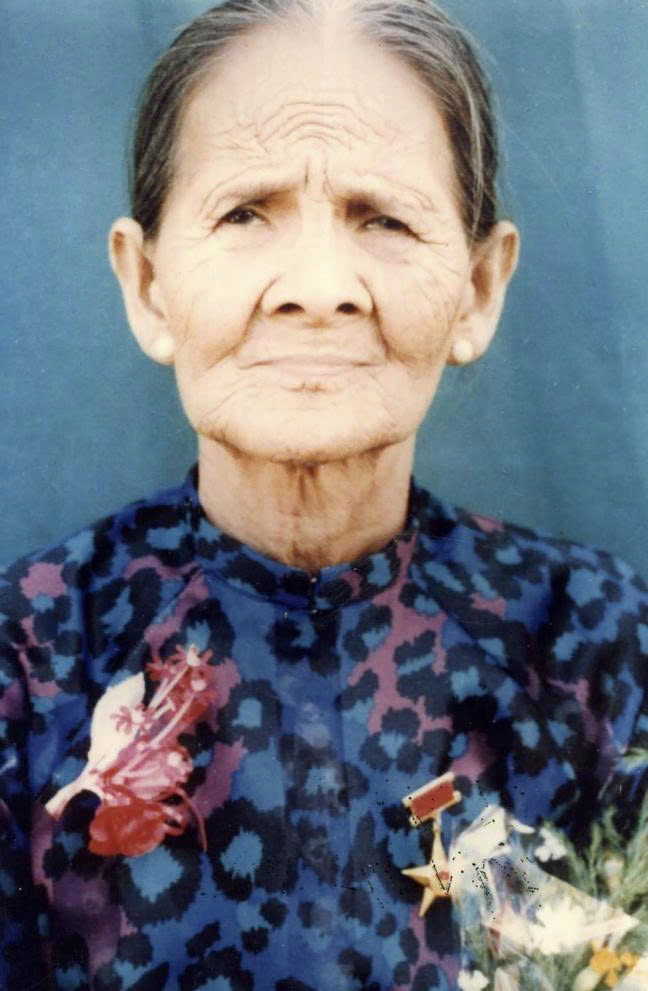 Mẹ VNAH Lê Thị Đối - Người mẹ đi tìm những nấm mộ không tên