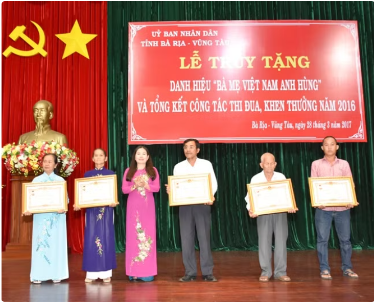 MẸ VIỆT NAM ANH HÙNG DƯƠNG THỊ MỄ