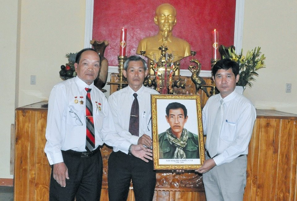 Anh hùng lực lượng vũ trang Điểu Cải