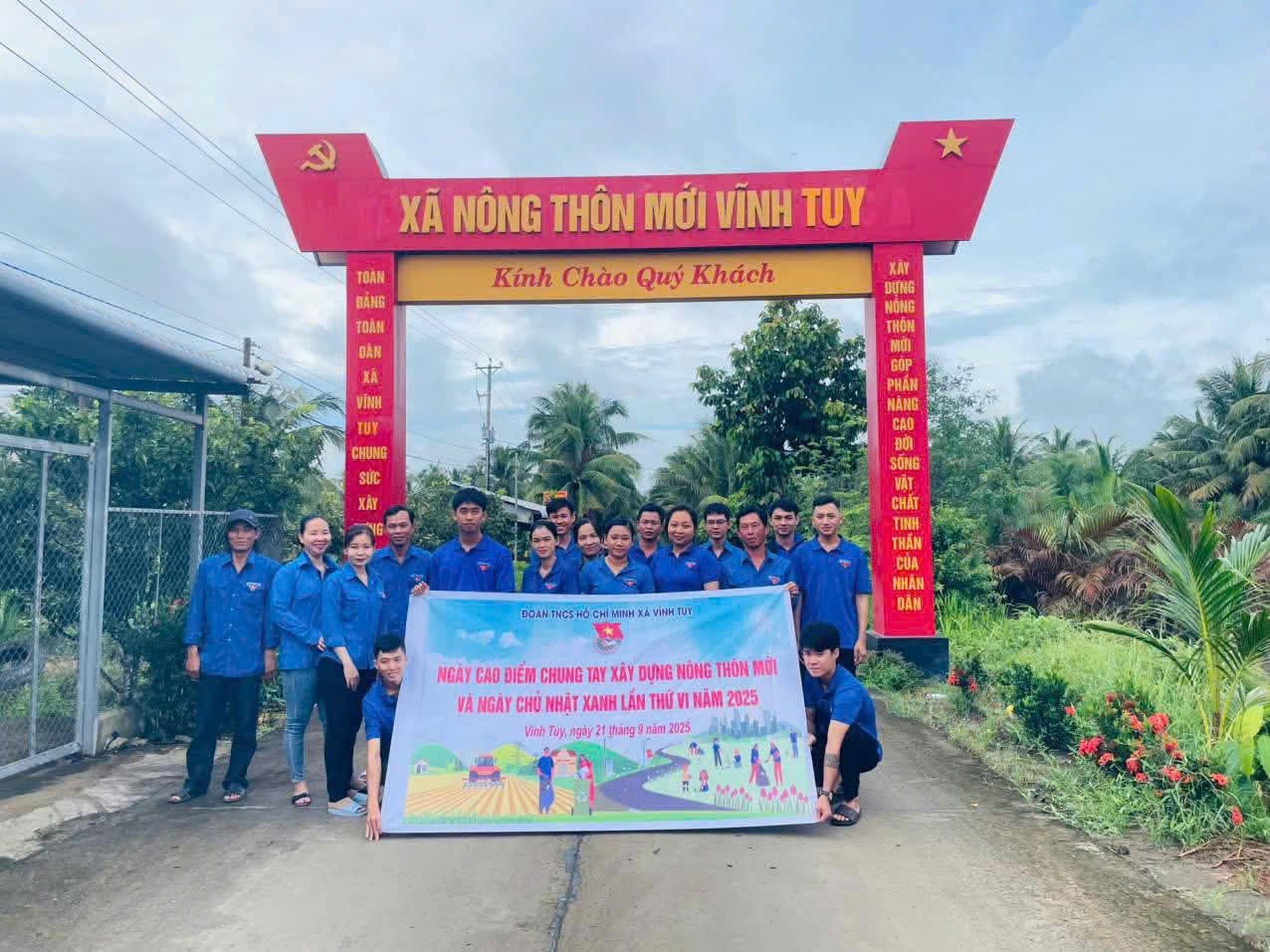Chung tay góp sức của thế hệ trẻ vào xây dựng Nong thôn mới tại địa phương