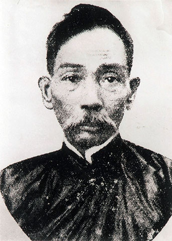 NGỌN ĐÈN KHAI DÂN TRÍ