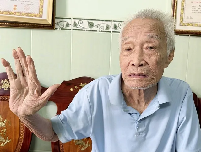 Người 2 lần truy điệu