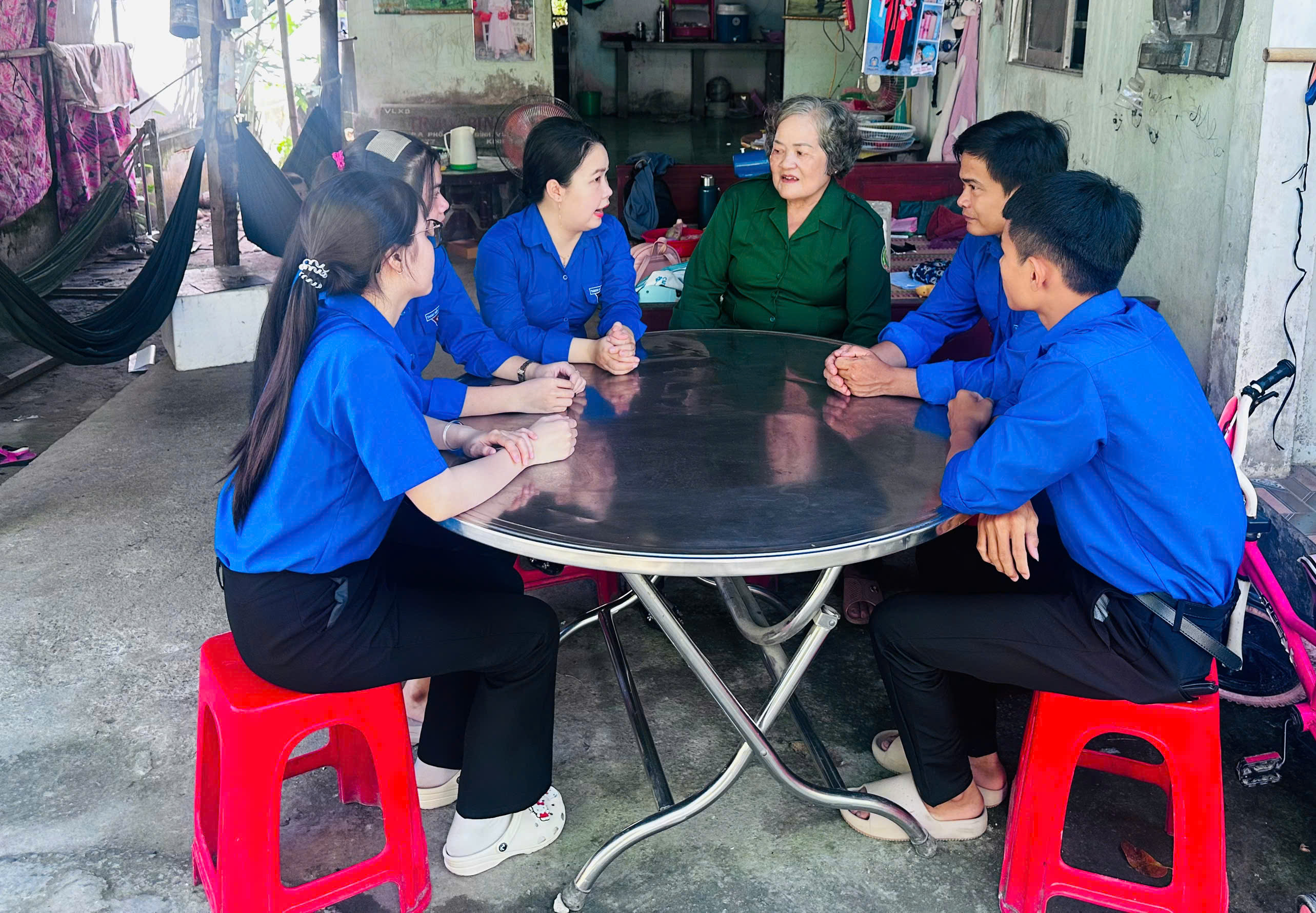 NGUYỄN THỊ THU - CÂU CHUYỆN THỜI THANH XUÂN KHÓ QUÊN