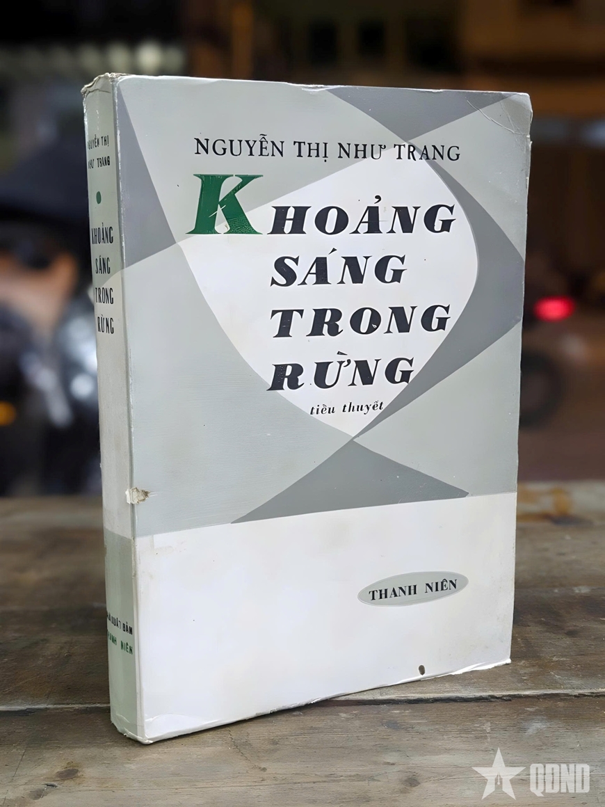 Nữ nhà văn đi qua chiến tranh (1)