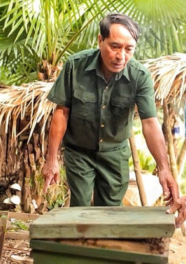 Đôi dép cao su