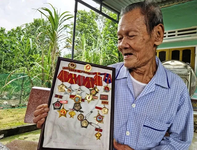 Con đường của lương thực và mạng sống