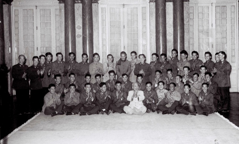 Anh hùng Mai Văn Cương: "Én bạc" 8 lần bắn rơi máy bay Mỹ [Đoàn trường THPT Hai Bà Trưng]