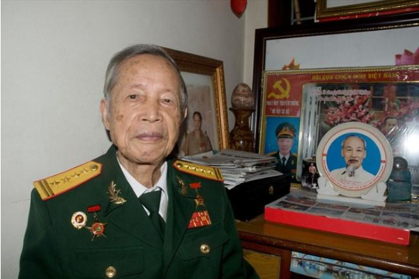 CÂU CHUYỆN THỜI HOA LỬA Tìm hiểu về Anh hùng Lực lượng vũ trang nhân dân LA VĂN CẦU