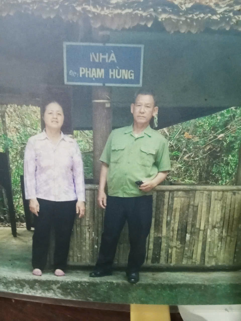 BỐN LẦN LÊN BÀN MỔ - MỘT ĐỜI CỐNG HIẾN CHO TỔ QUỐC - MNBN